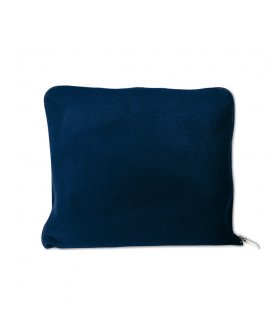 Fleece blanket w/pouch